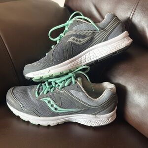 Saucony Gray and Green Athletic Shoes for Performance